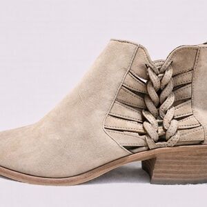 Vince Camuto Prestetta Ankle Boots Womens 9.5 Taupe Suede Zipper Booties